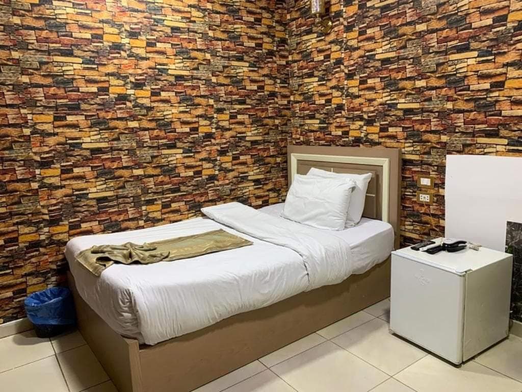 Cairo Hotel فندق القاهرة