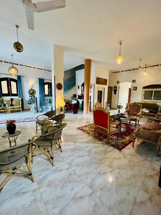 KR Hotel thumbnail 5