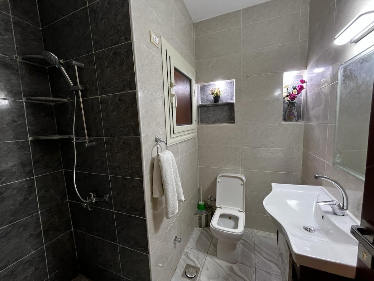 Sadam Luxury Apartment thumbnail 3