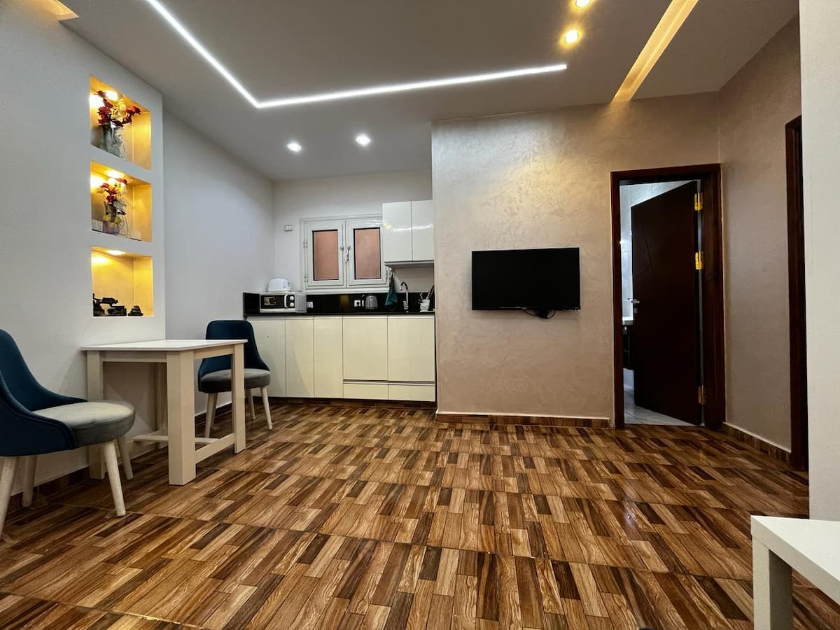 Sadam Luxury Apartment thumbnail 4