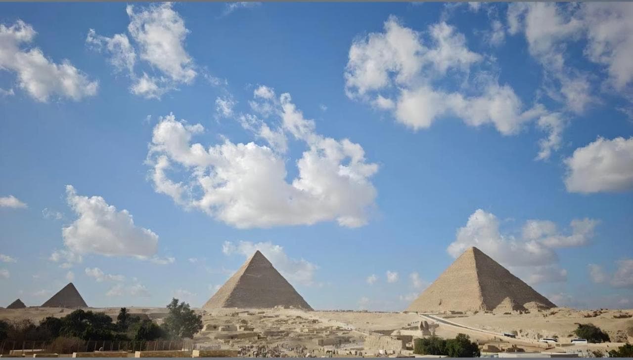 Capital Of Pyramids Hotel