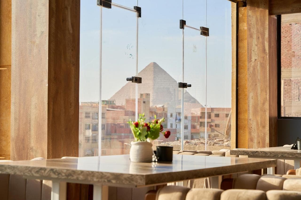 Crown Pyramids View Hotel