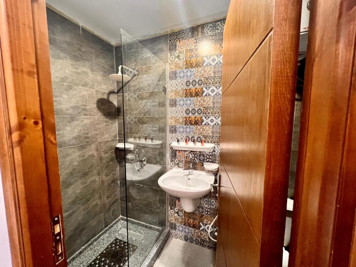 Grand Pyramids Inn