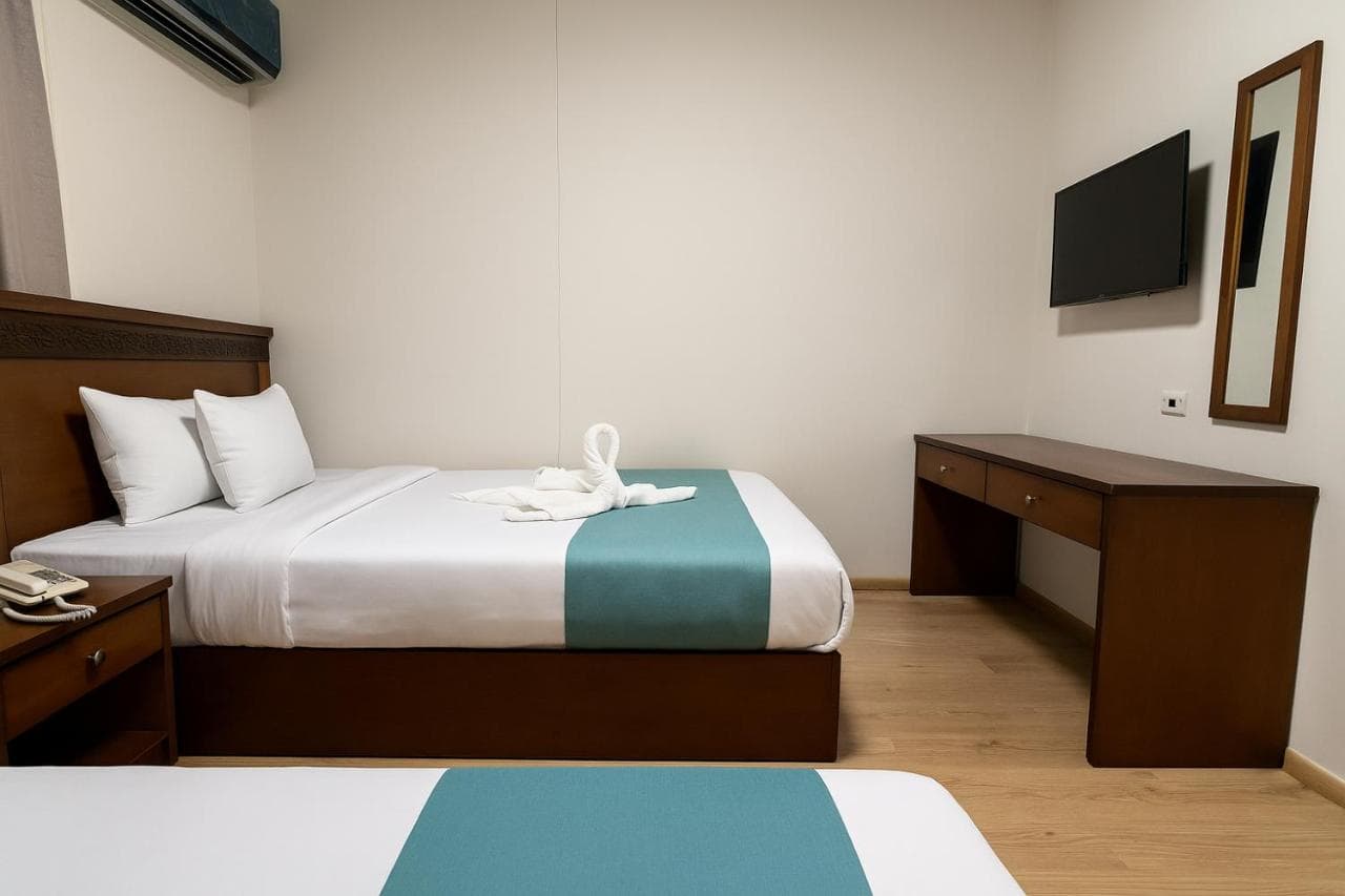Miramar Evergreen Hotel