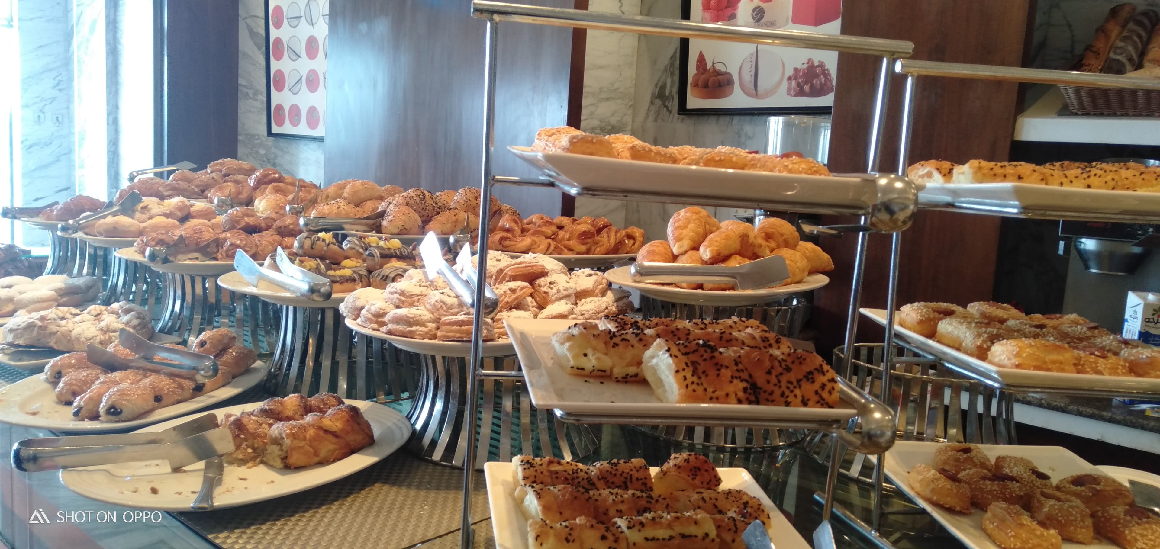 La Gourmandise Restaurant And Cafe