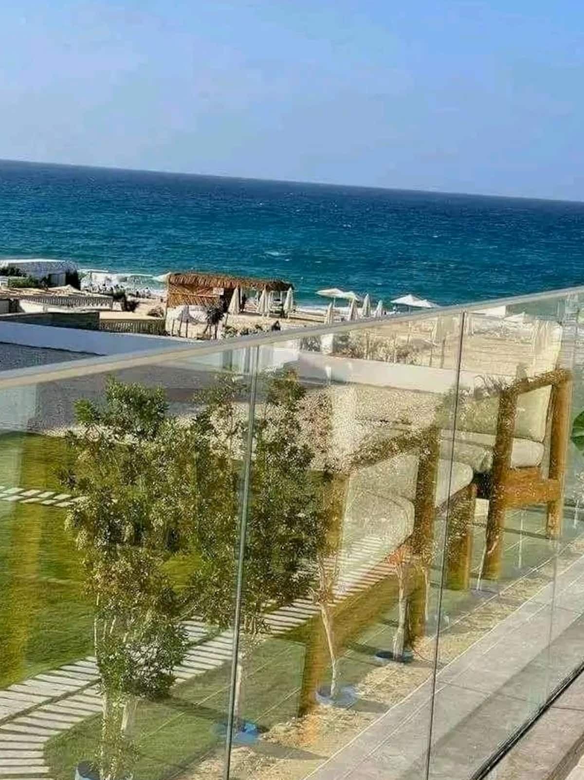 Amazing service Apartment for rent on FOUKA BAY