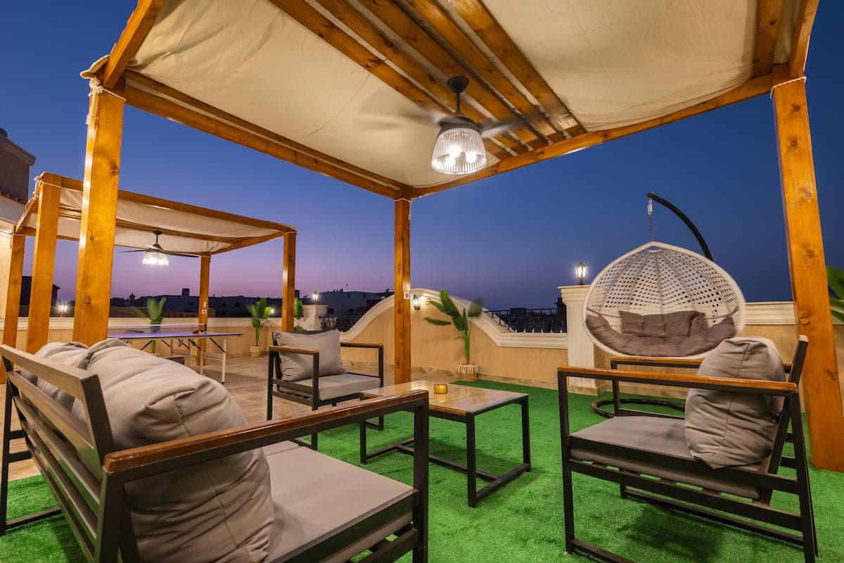Huge Skyline Terrace Luxury Stay