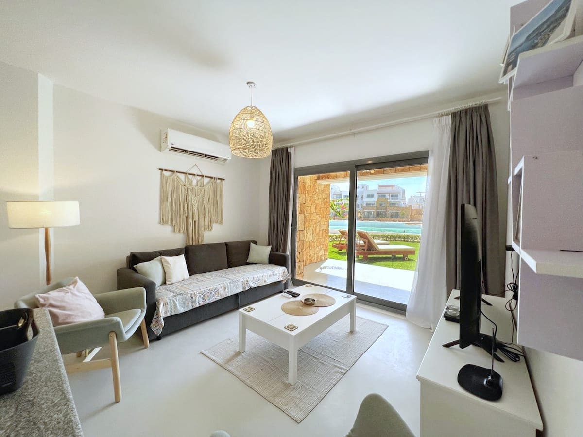 Lagoonfront Easy 1BDR @ Swan Lake El Gouna