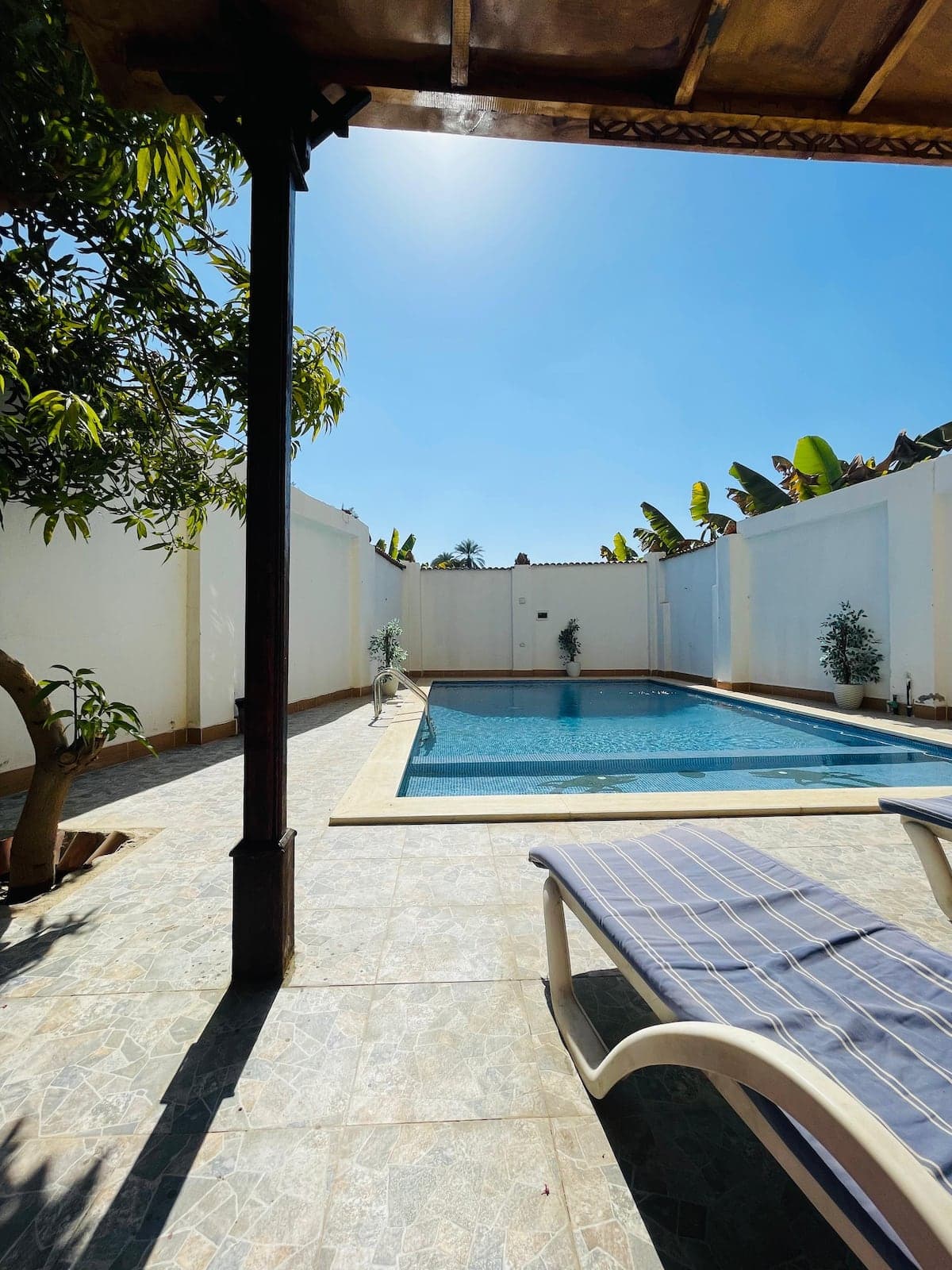 Mado luxury apartment with swimming pool