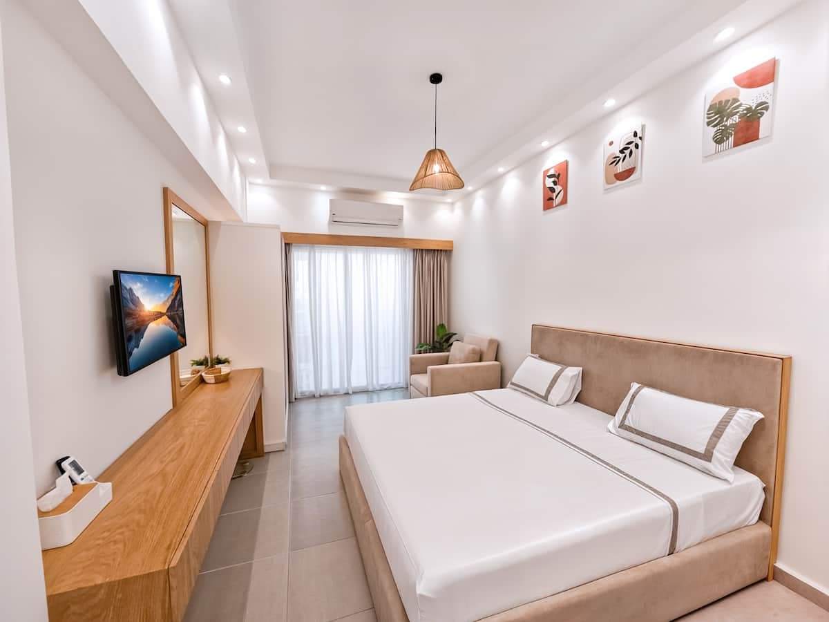 Private Garden Studio WI-FI /Beach Access *