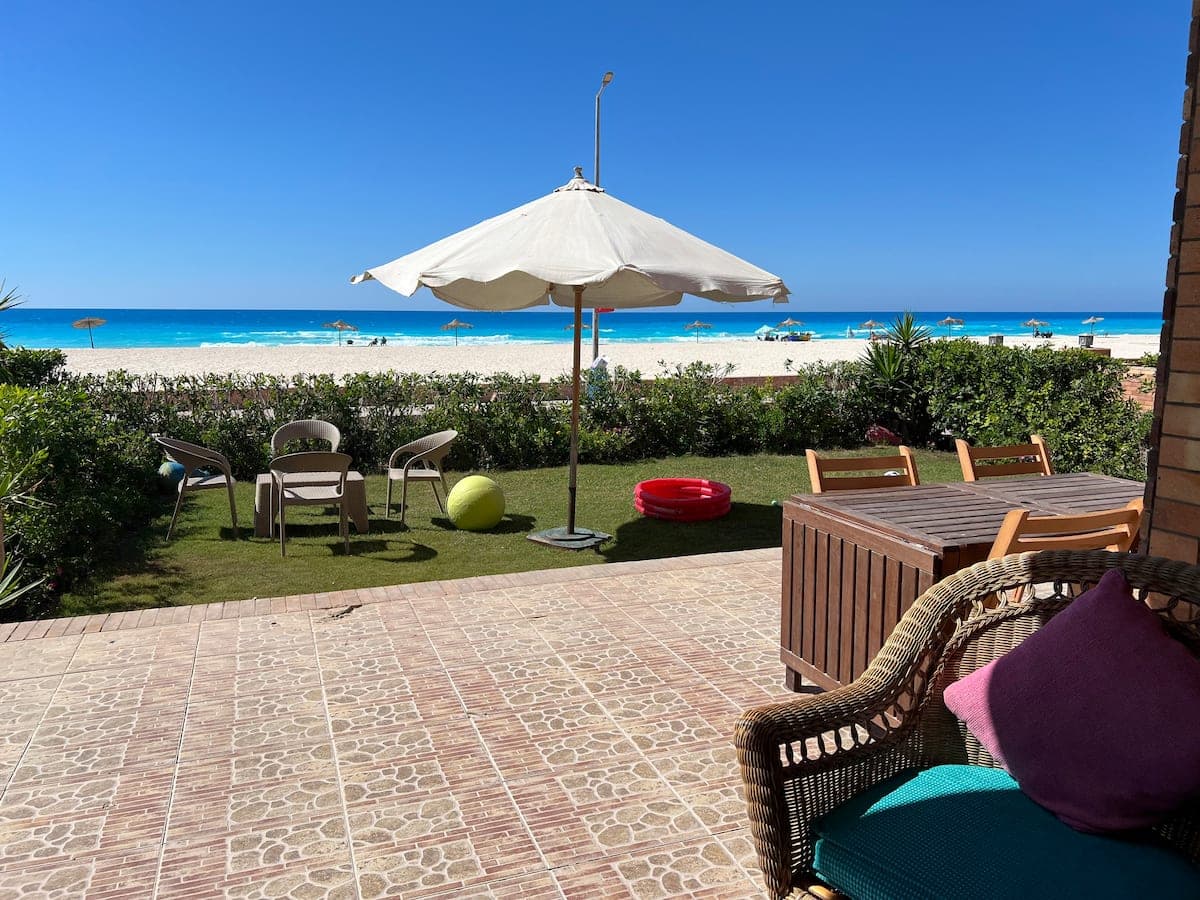 Tranquil Beachfront Escape: Zomoroda Resort Chalet