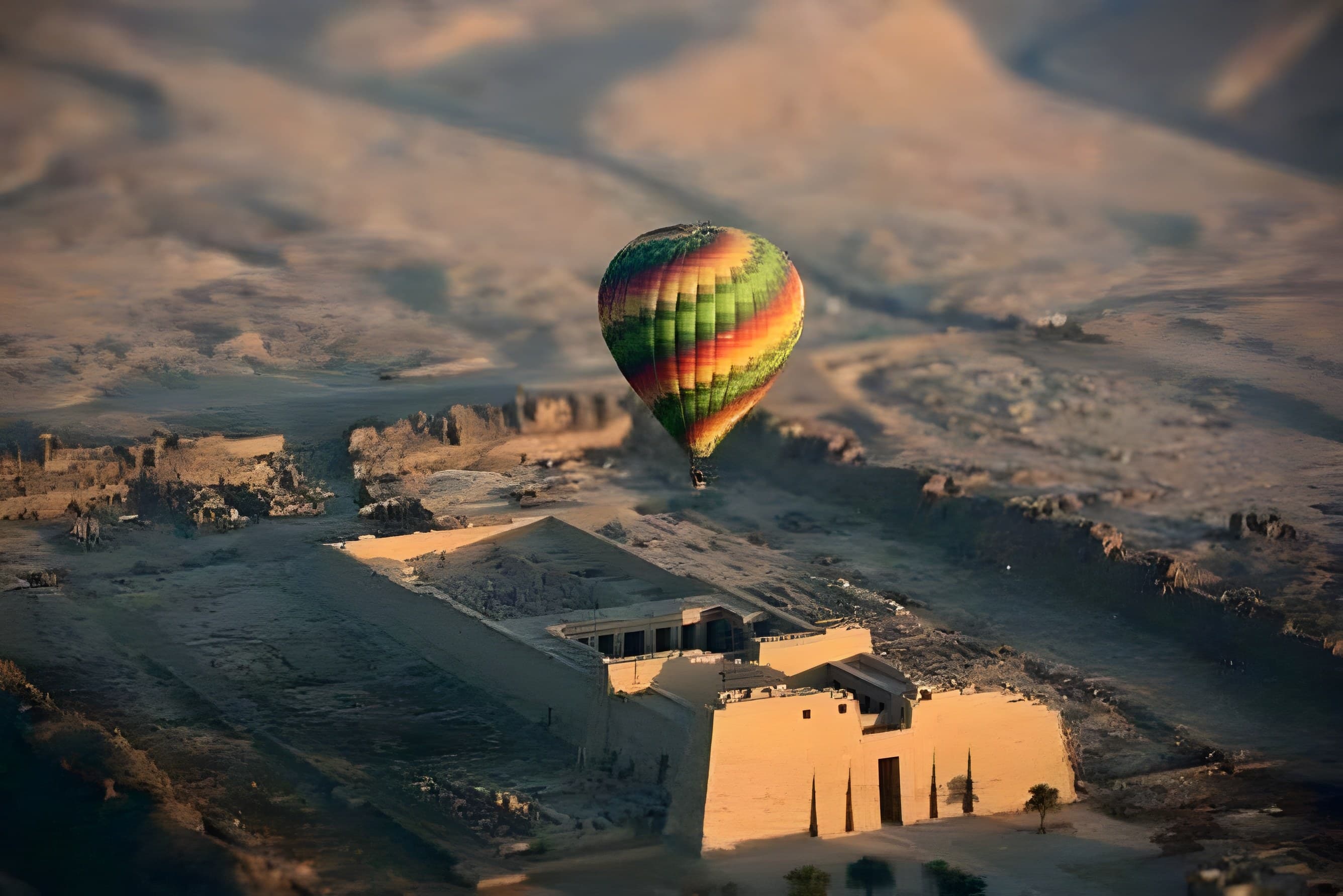 Luxury Hot Air Balloon Riding in Luxor