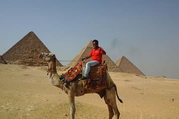 Full-Day Private Tour to Giza Pyramids, Memphis City & Saqqara Step Pyramid
