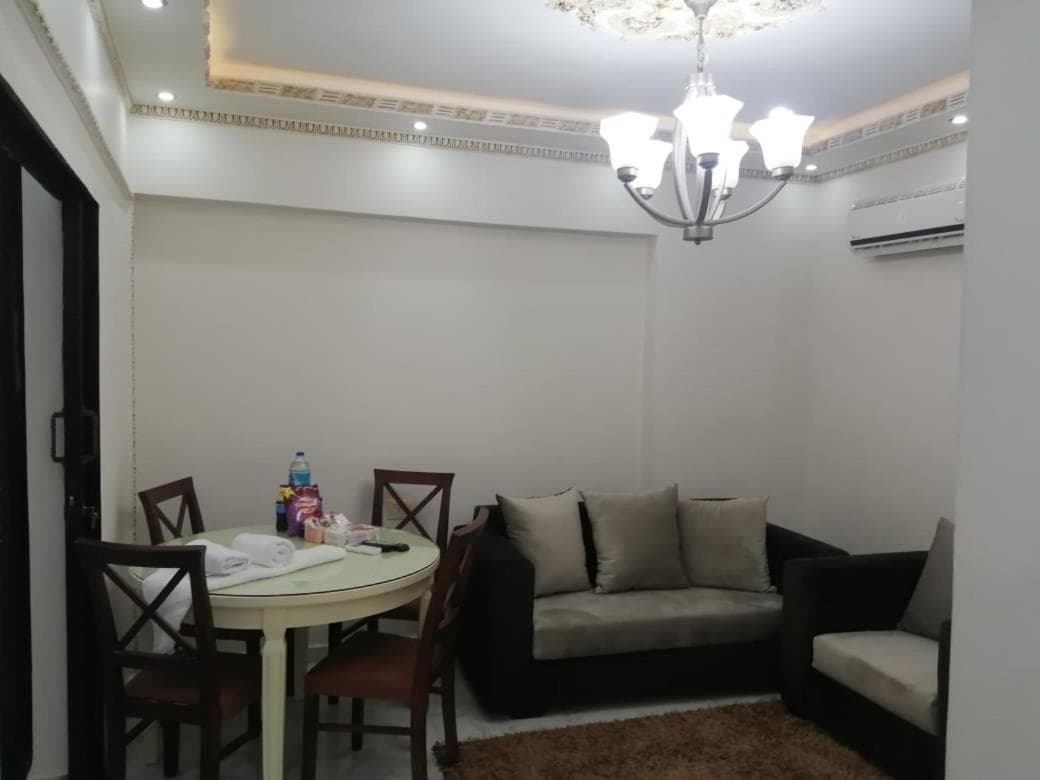 Saraya Eltram-families only